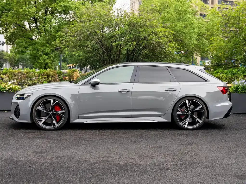 Audi RS 6 2022 из CN, фото 9