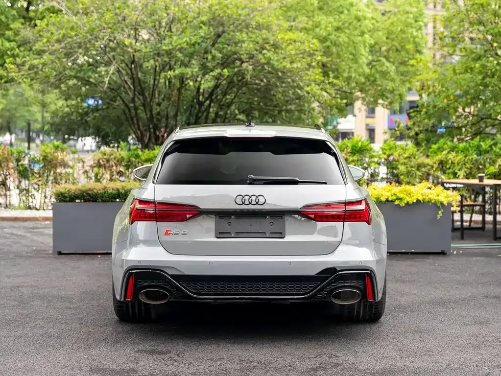 Audi RS 6 2022 из CN, фото 7