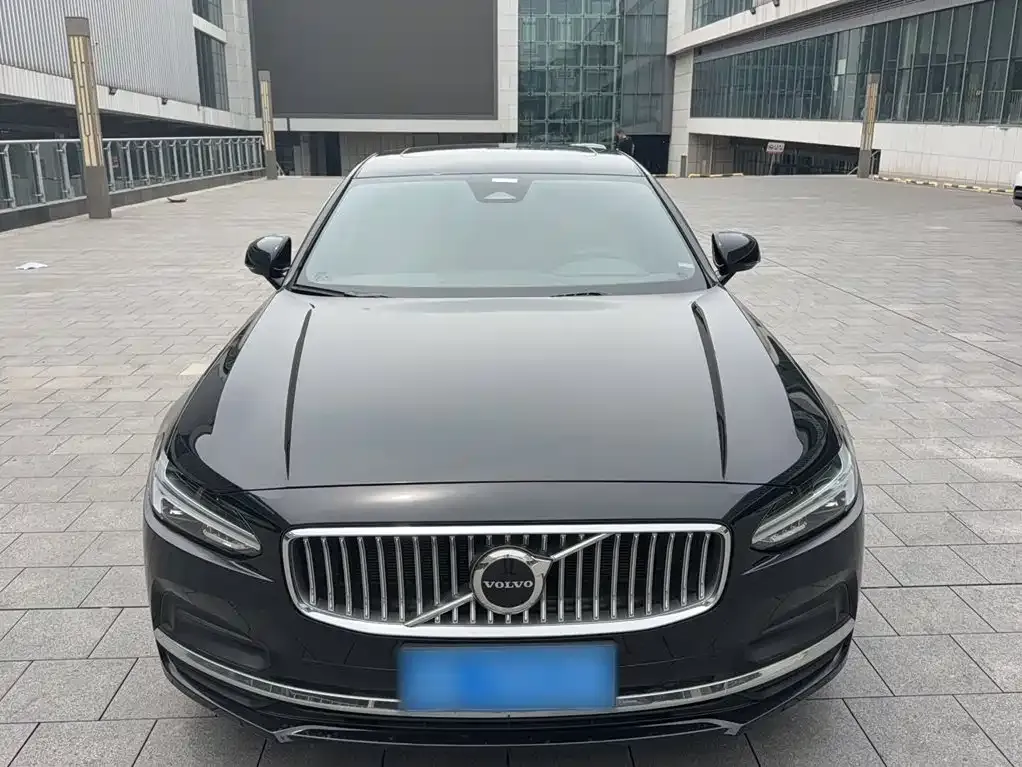 Volvo S90 — фото 8