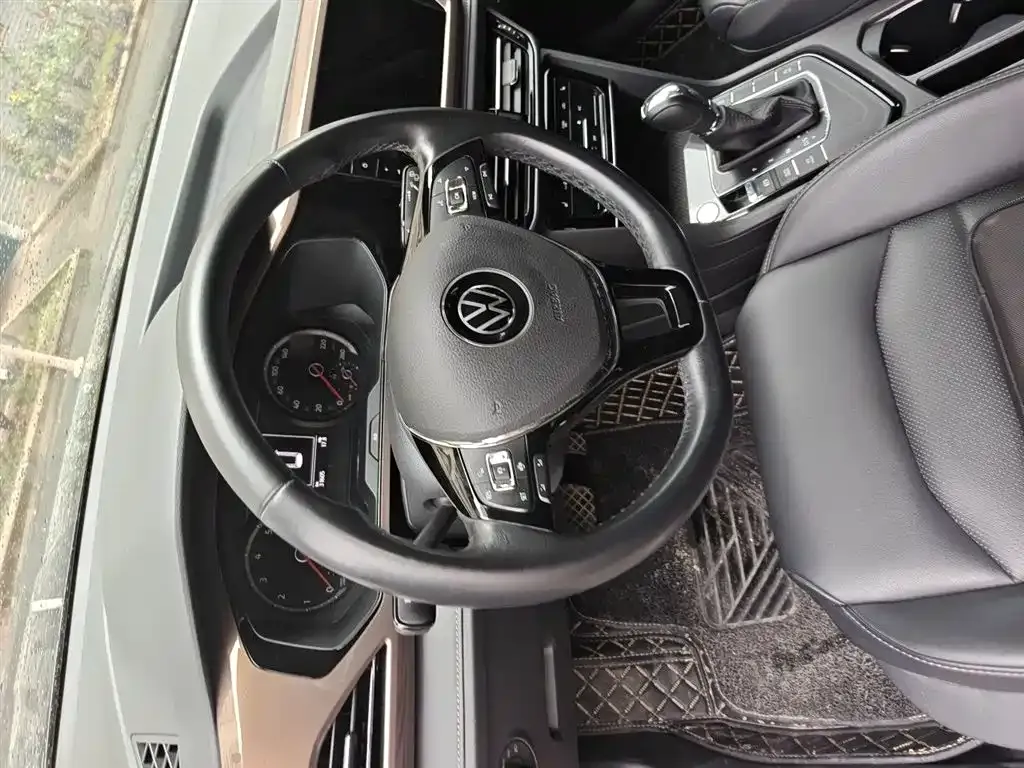 Volkswagen Tharu — фото 6