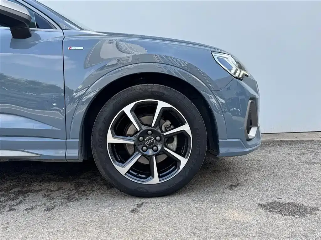 Audi Q3 Sportback — фото 4