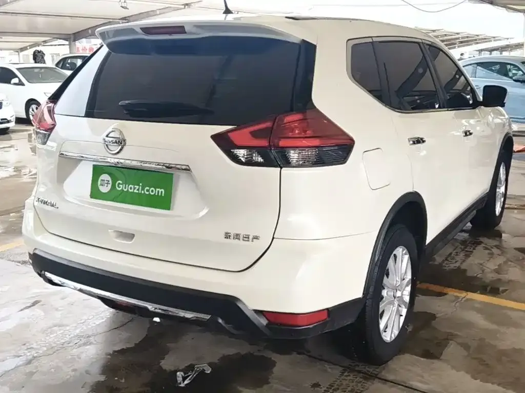 Nissan X-Trail — фото 10