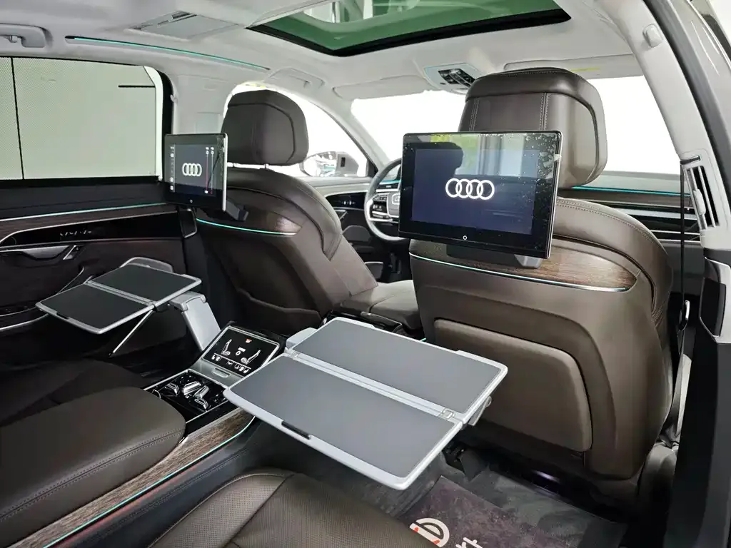Audi A8 — фото 4