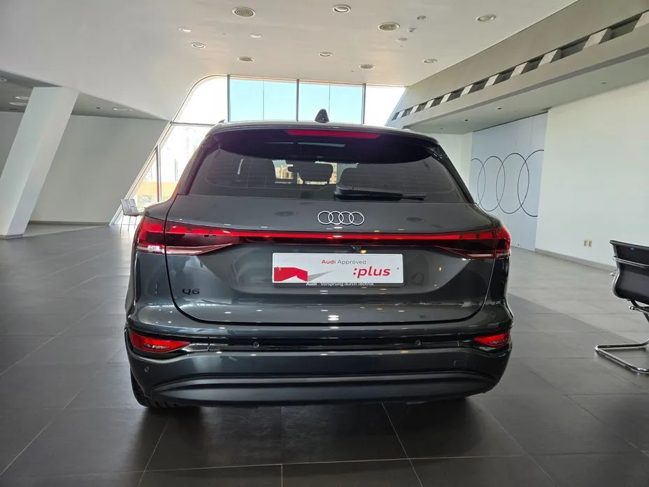 Audi Q6 e-tron — фото 4