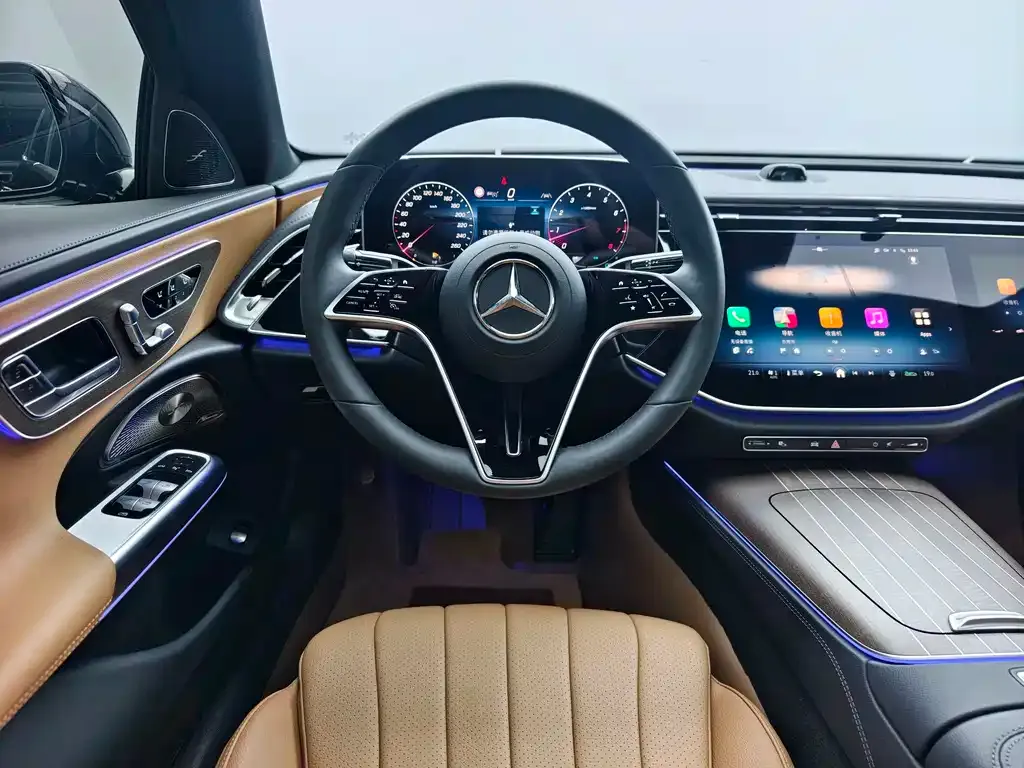 Mercedes-Benz E-Class — фото 5