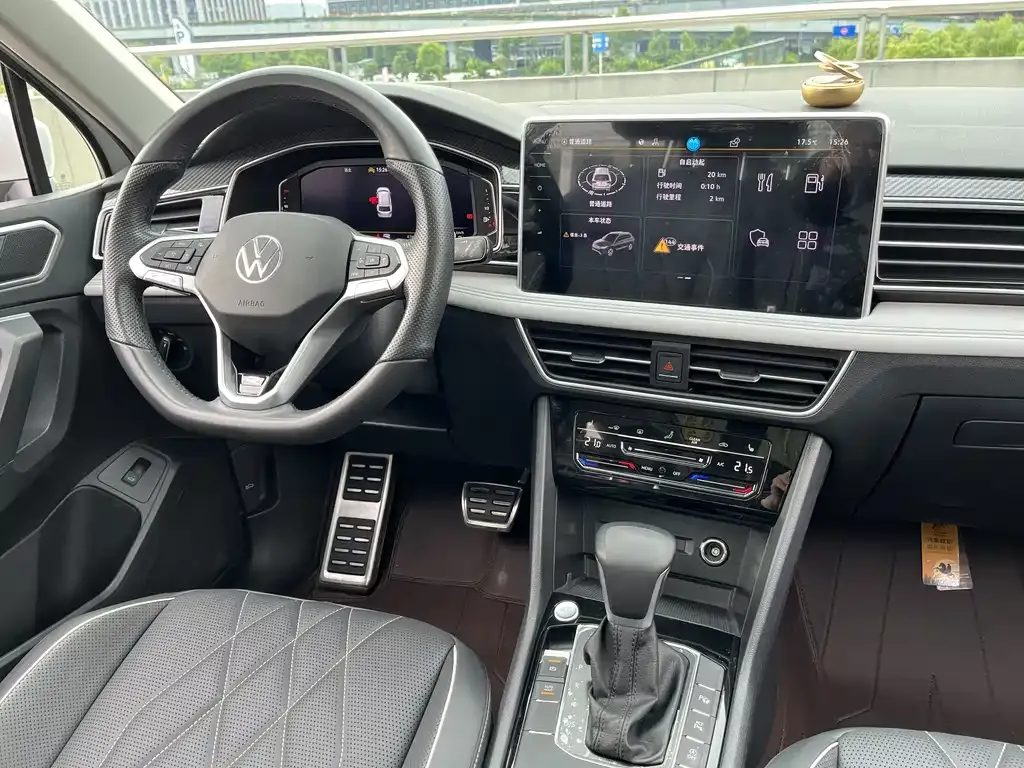 Volkswagen Tiguan L — фото 5