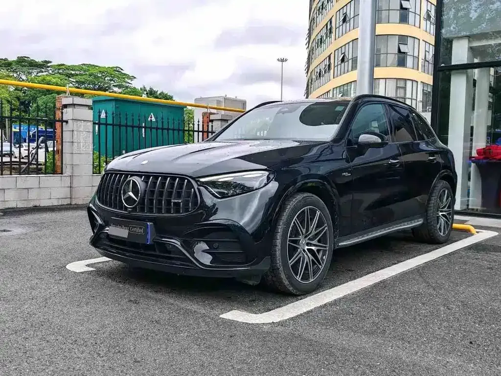 Mercedes-Benz GLC AMG — фото 1