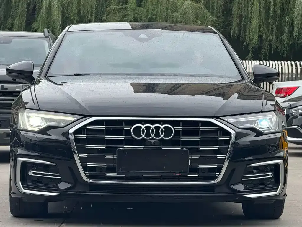 Audi A6L — фото 8
