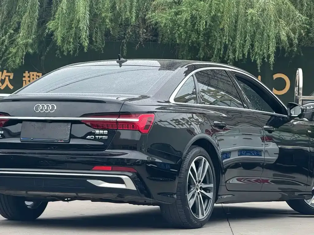 Audi A6L — фото 9