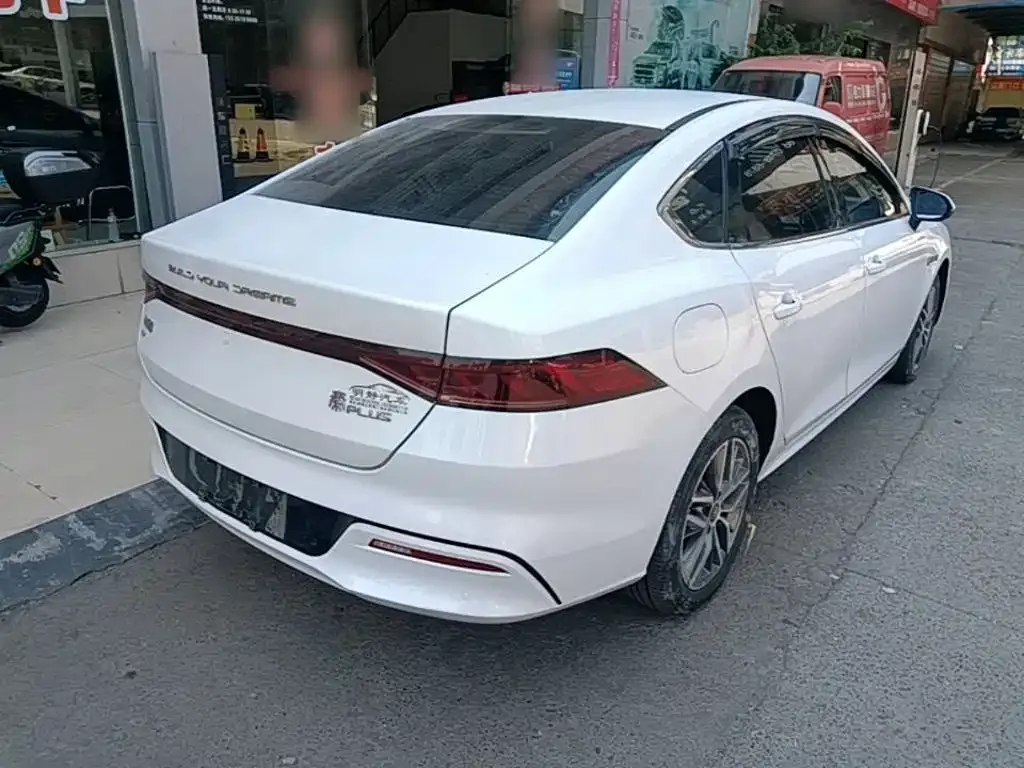 BYD Qin PLUS — фото 10