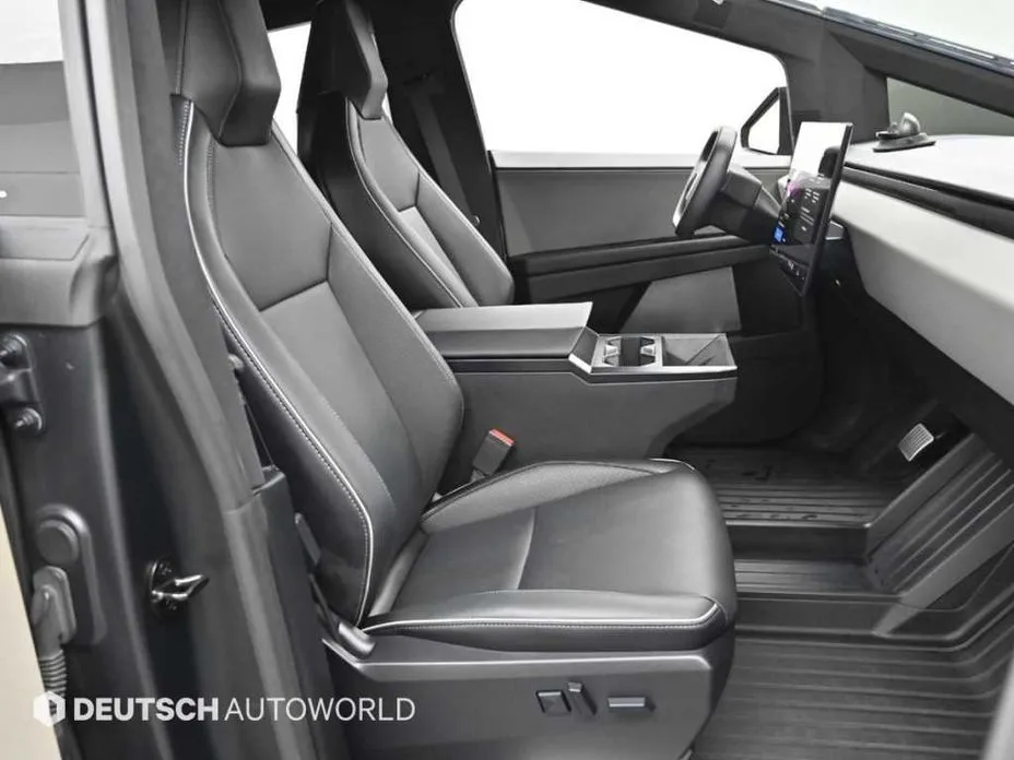 Tesla Cybertruck 2024 из KR, фото 8
