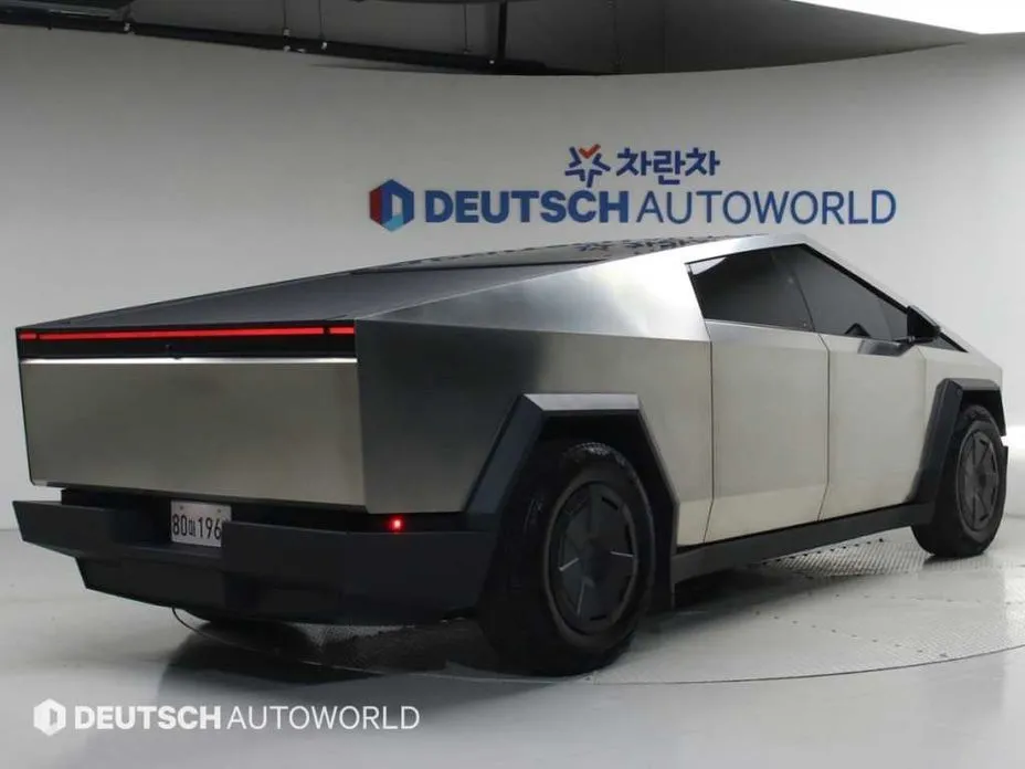 Tesla Cybertruck 2024 из KR, фото 3