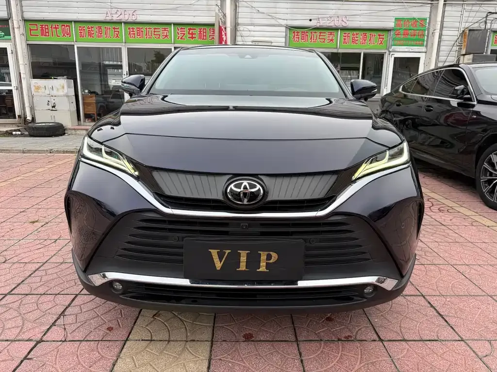 Toyota Harrier — фото 8