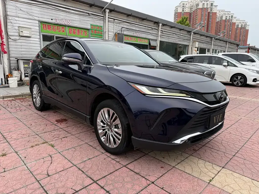 Toyota Harrier — фото 10