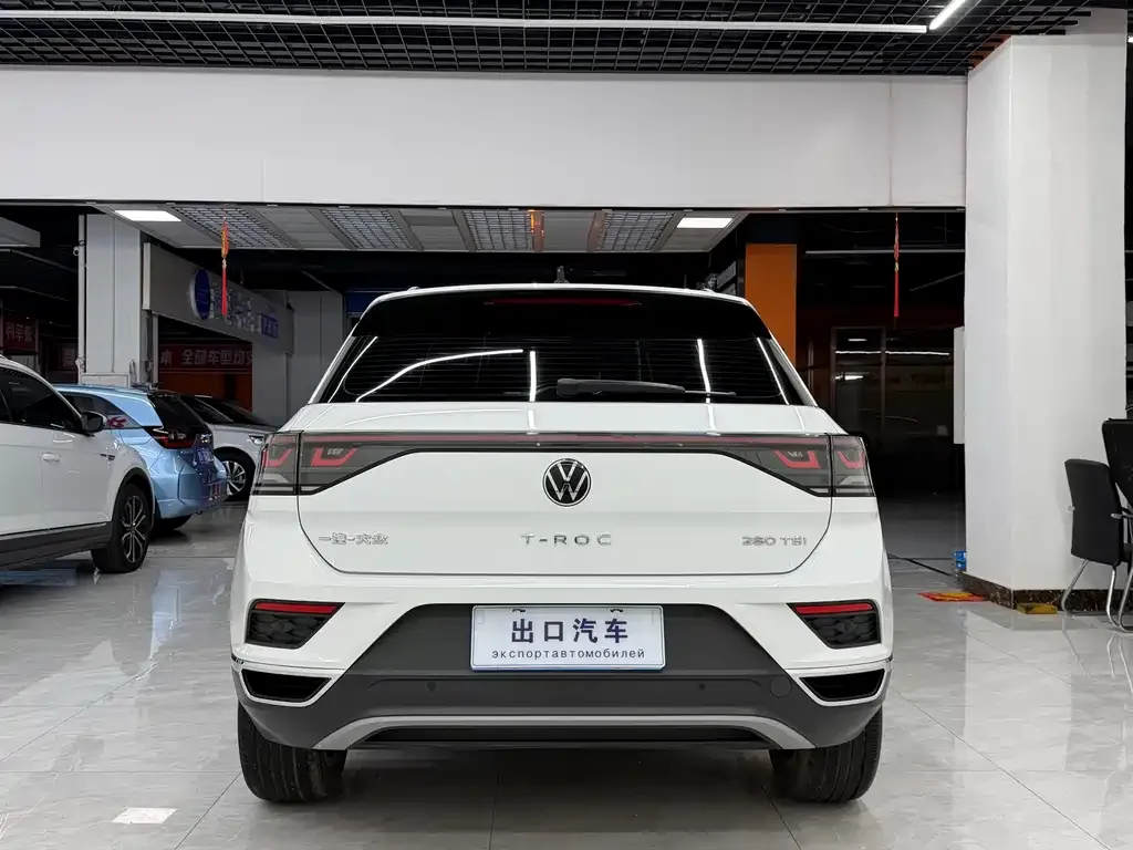Volkswagen T-Roc — фото 5