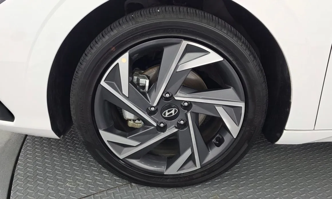 Hyundai AVANTE — фото 4