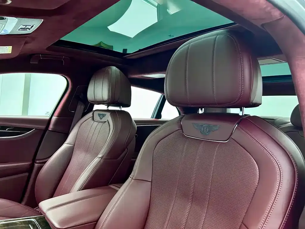 Bentley Flying Spur — фото 4