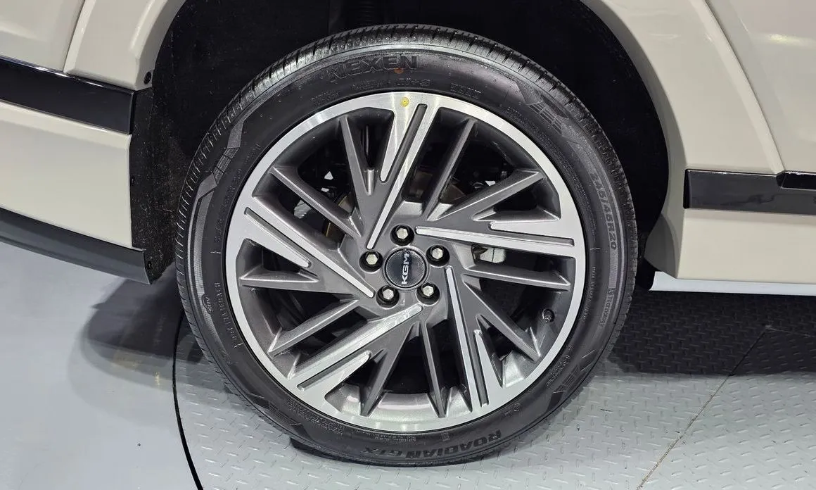 KG Mobility (Ssangyong) Actyon 2026 из KR, фото 4