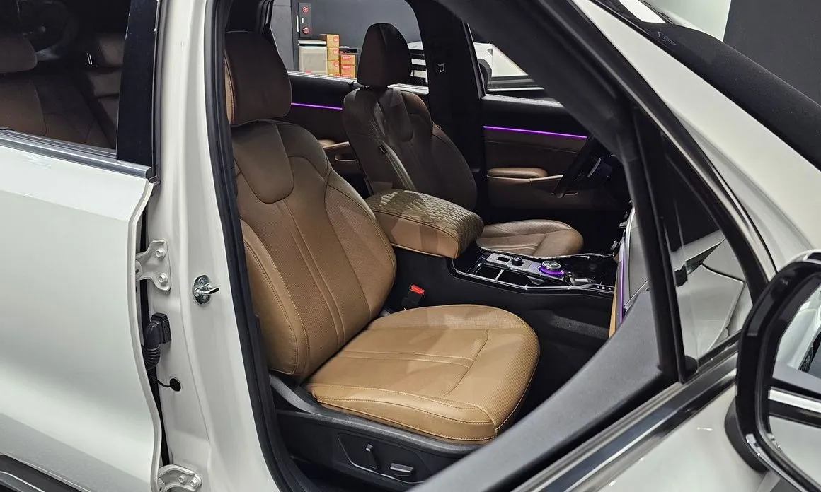 Kia Sorento — фото 8