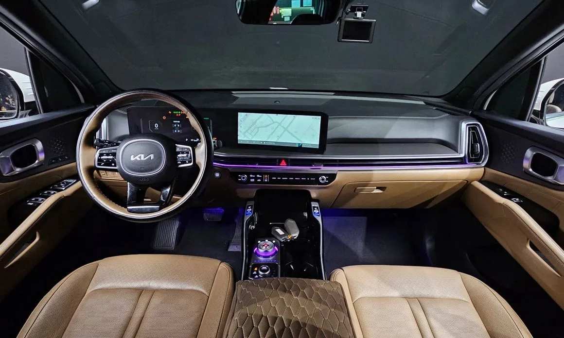 Kia Sorento — фото 9