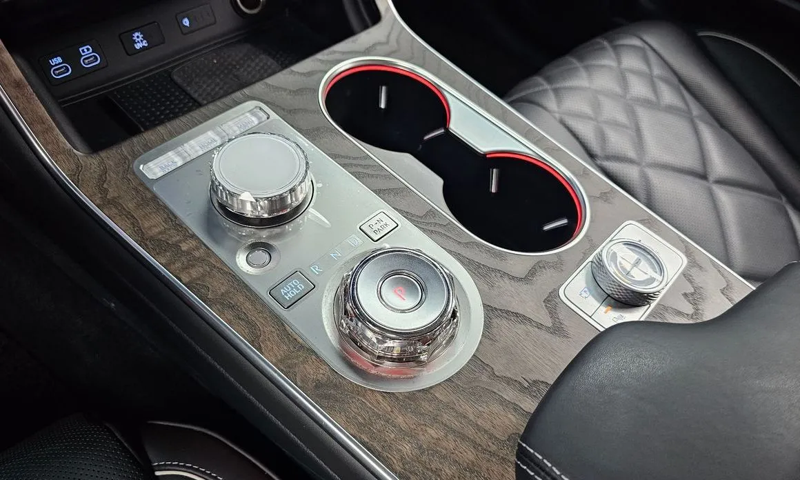 Genesis GV80 — фото 10