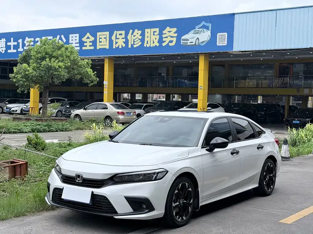 Honda Civic — фото 1