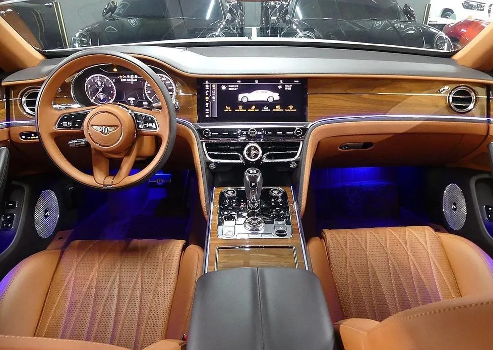 Bentley Flying Spur 2022 из KR, фото 6