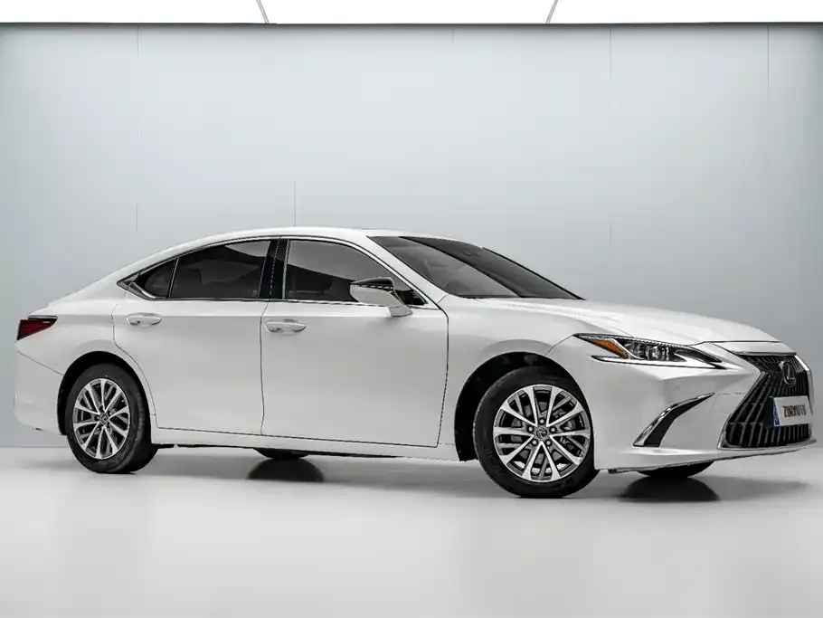 Lexus ES — фото 2