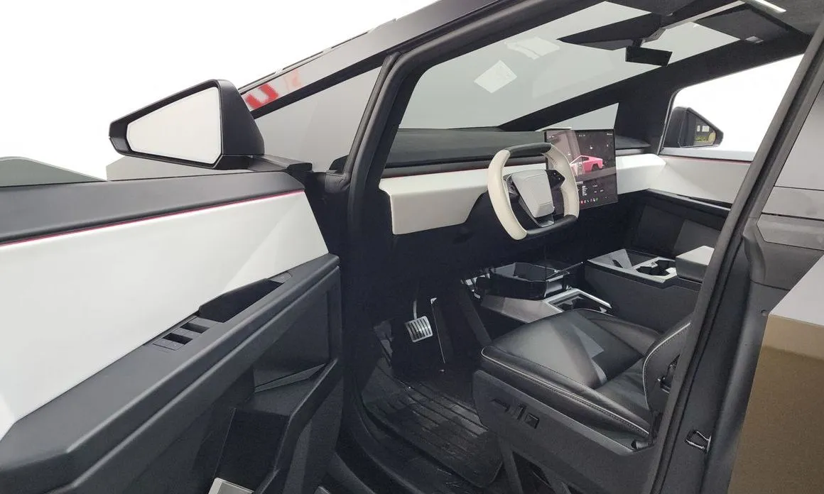 Tesla Cybertruck — фото 10