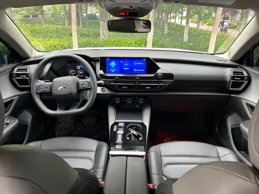 Citroen C5 X 2025 из CN, фото 2