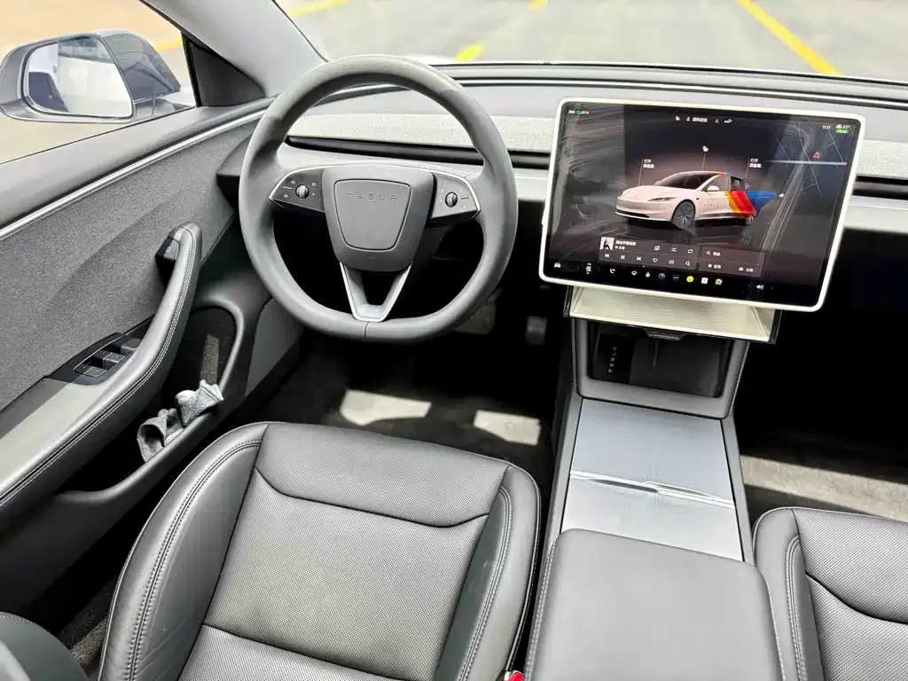 Tesla Model 3 — фото 5