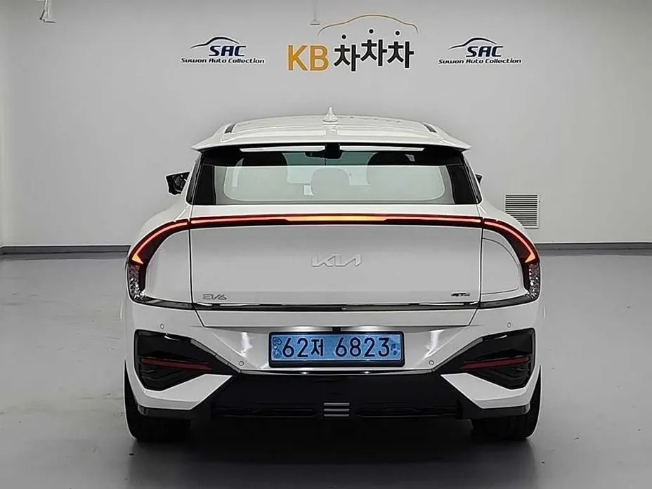 Kia EV6 — фото 10