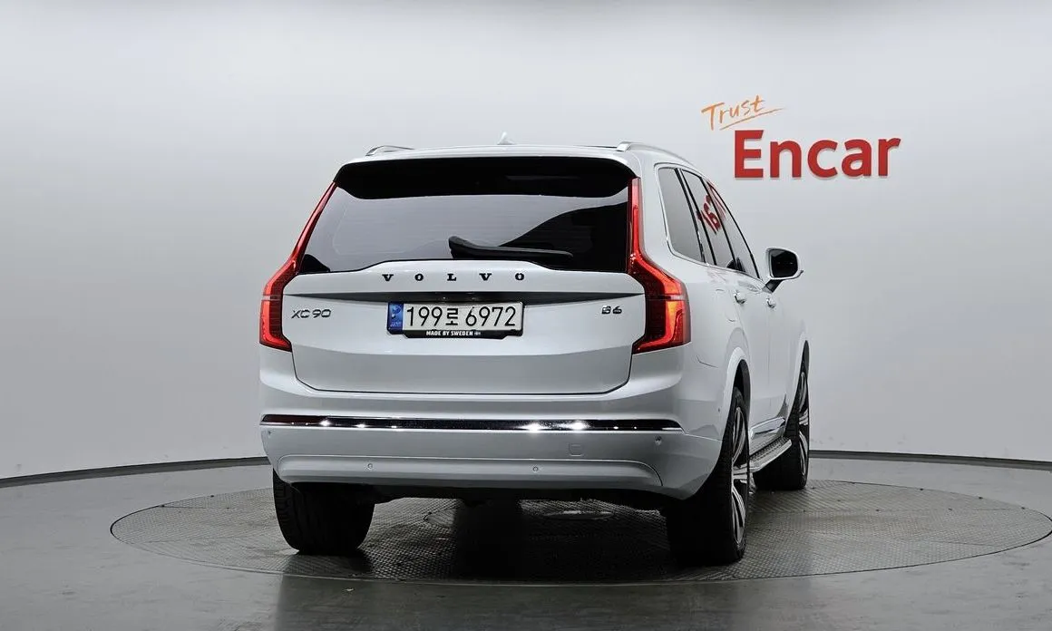 Volvo XC90 2023 из KR, фото 2