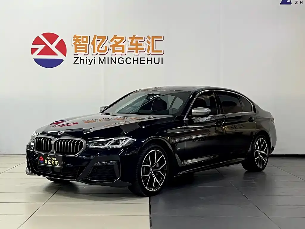 BMW 5 Series — фото 1