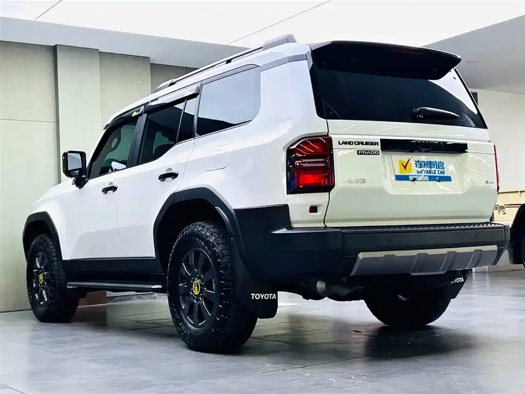 Toyota Prado 2024 из CN, фото 6