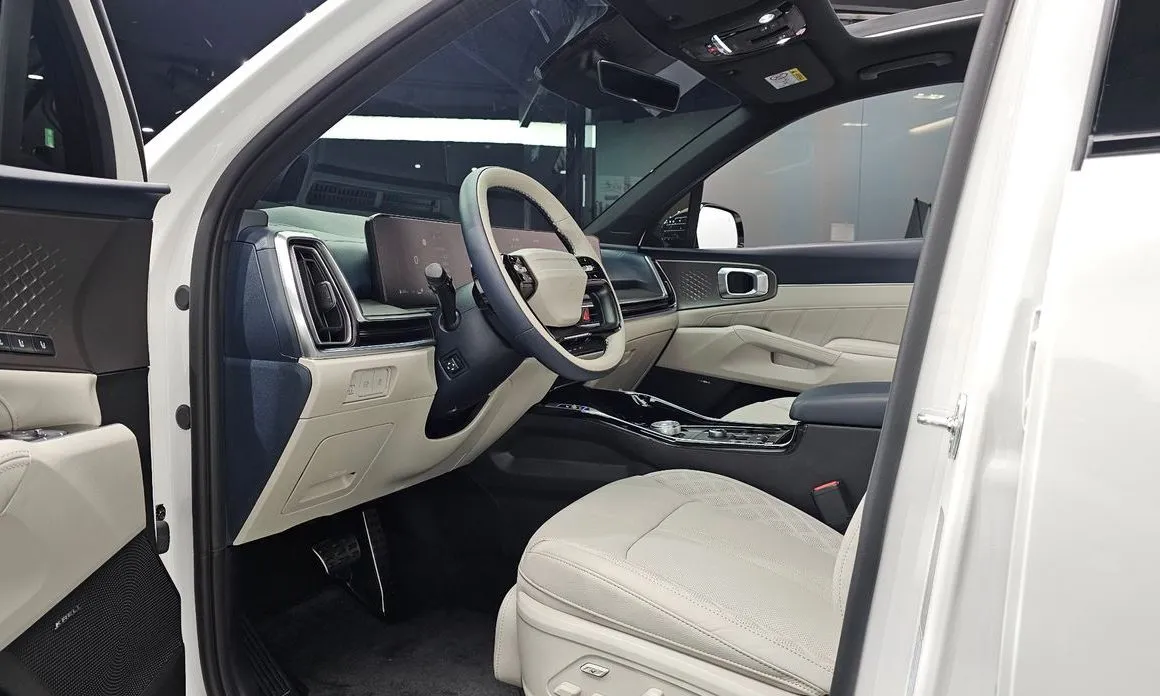 Kia Sorento — фото 9