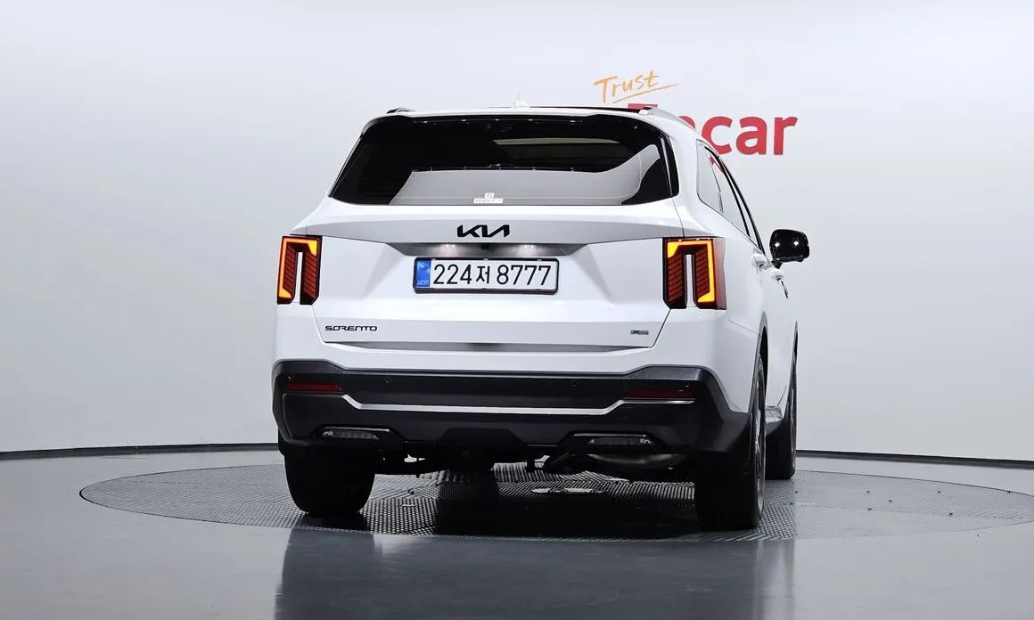 Kia Sorento — фото 4