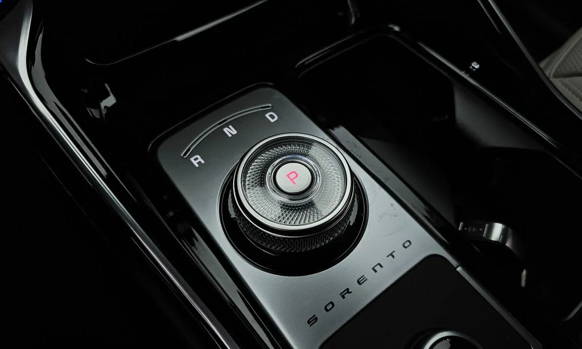 Kia Sorento — фото 5