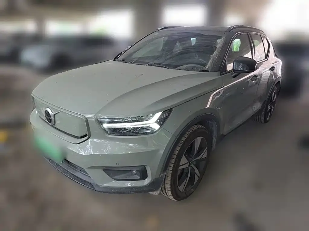 Volvo XC40 NEV — фото 4