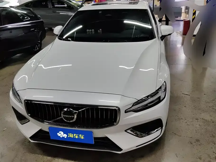 Volvo S60 — фото 10