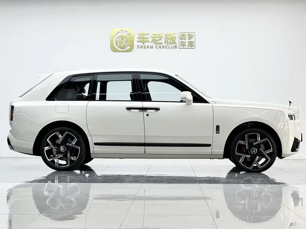 Rolls-Royce Cullinan — фото 10