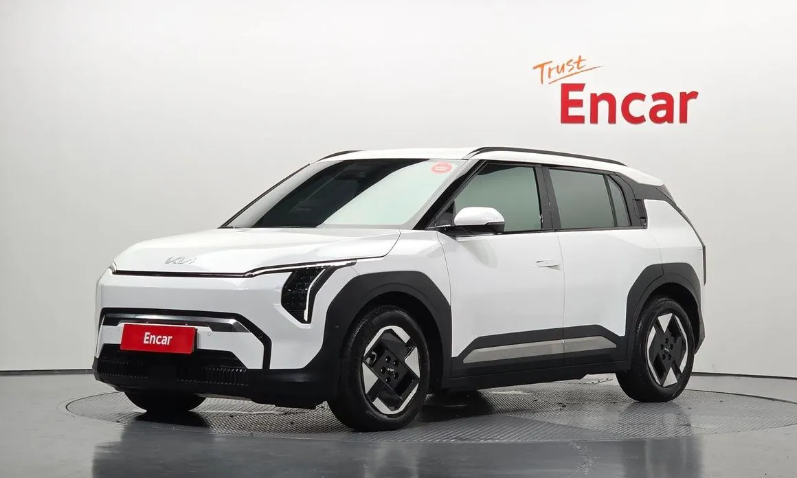 Kia EV3 — фото 1