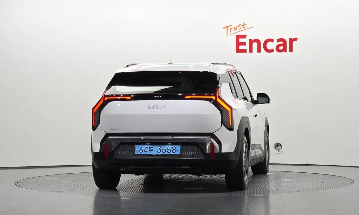 Kia EV3 — фото 3