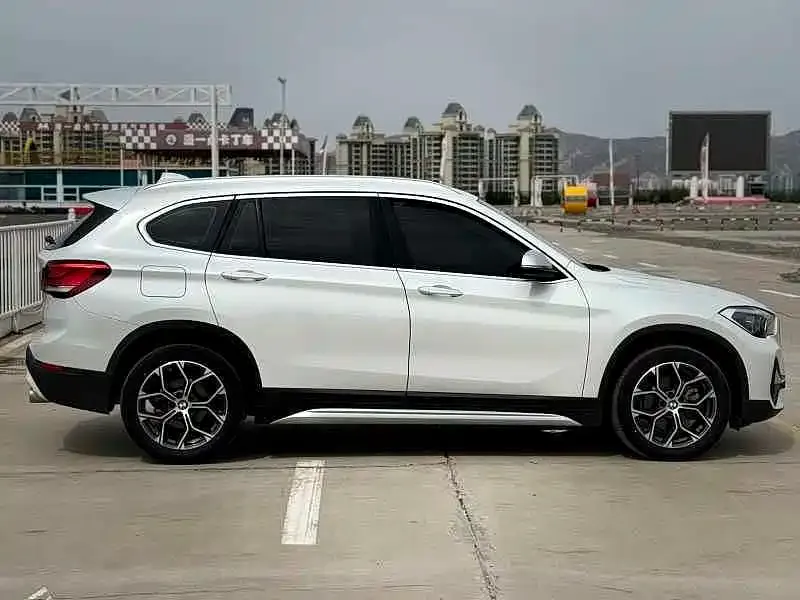 BMW X1 — фото 2
