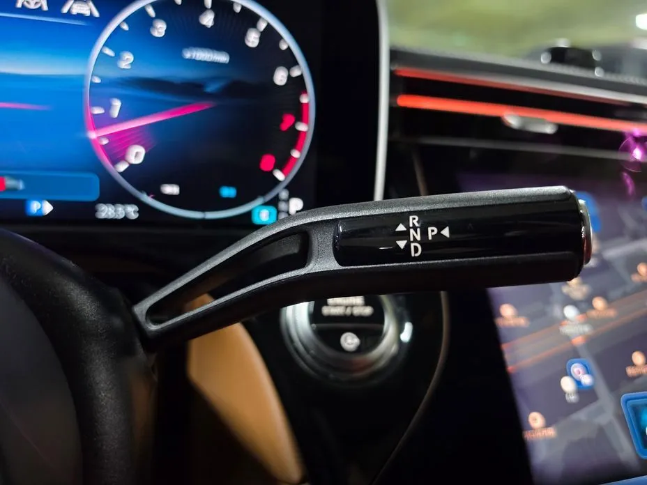 Mercedes-Benz E-Class — фото 2