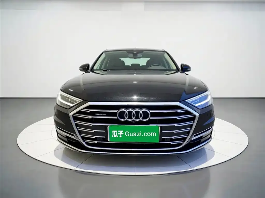 Audi A8 — фото 6