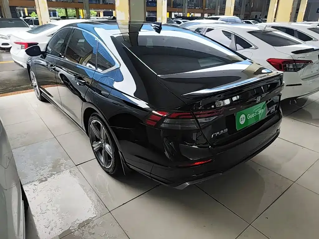 Honda Accord — фото 3