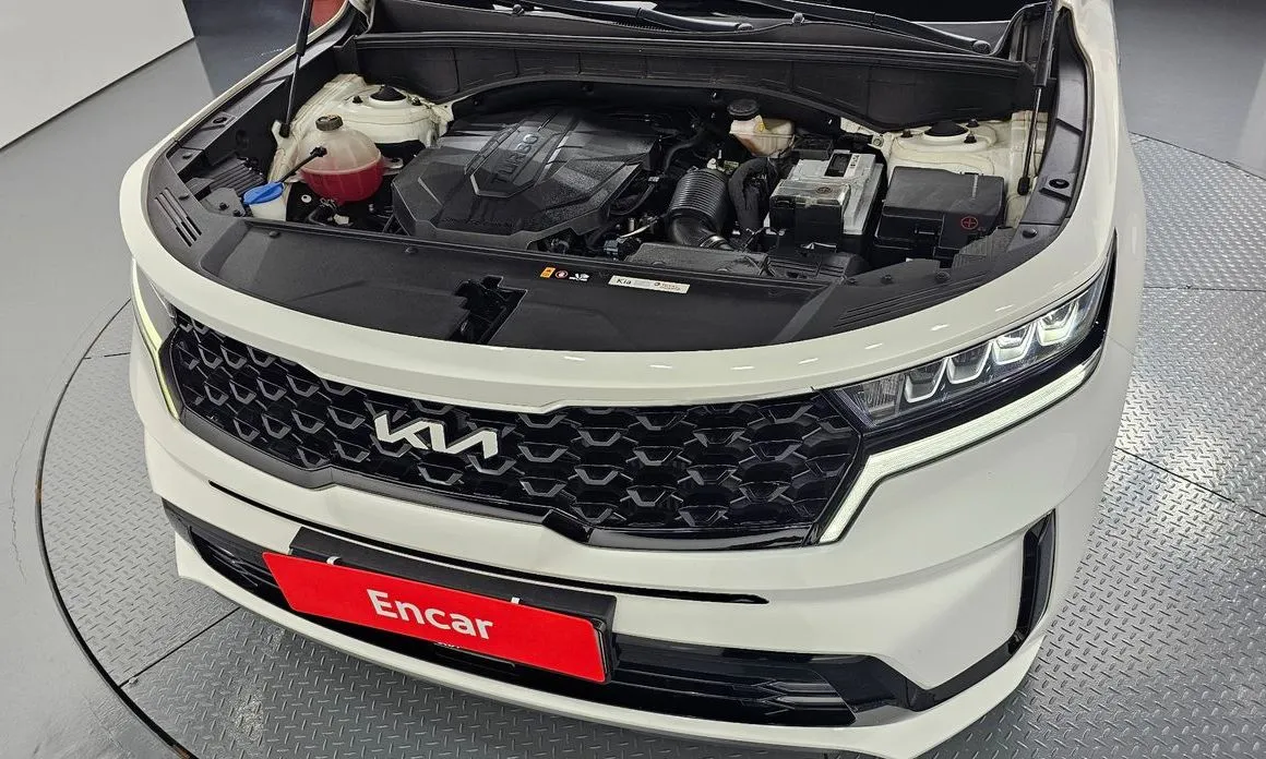 Kia Sorento — фото 8