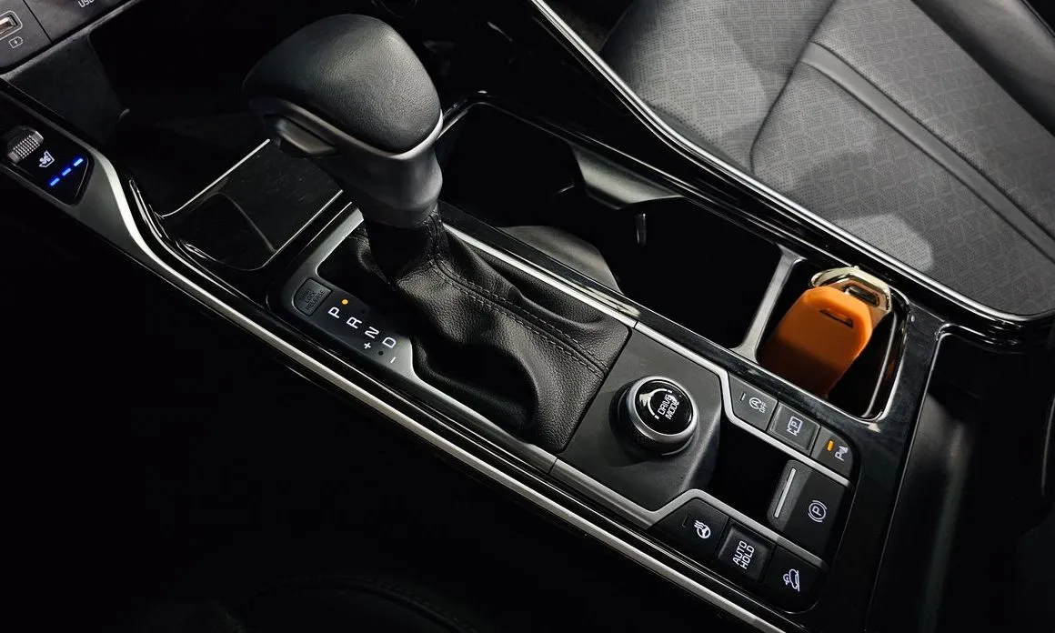 Kia Sorento — фото 6