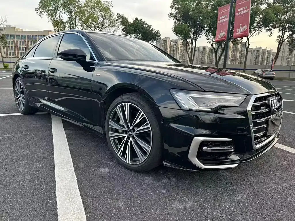 Audi A6L — фото 9